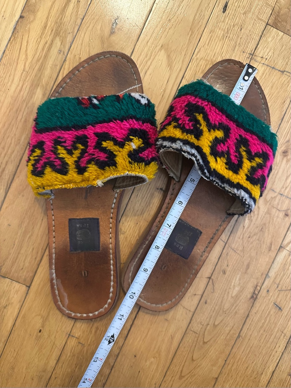 Res Ipsa • Kilim Rug Sandal in Pink/Green/Yellow - Picture 10 of 12